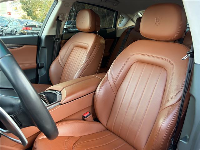 صورة مصغرة 25 لـ 2014 Maserati QUATTROPORTE