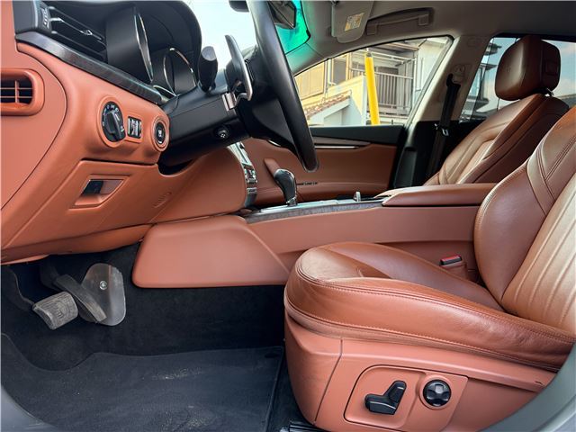 صورة مصغرة 29 لـ 2014 Maserati QUATTROPORTE