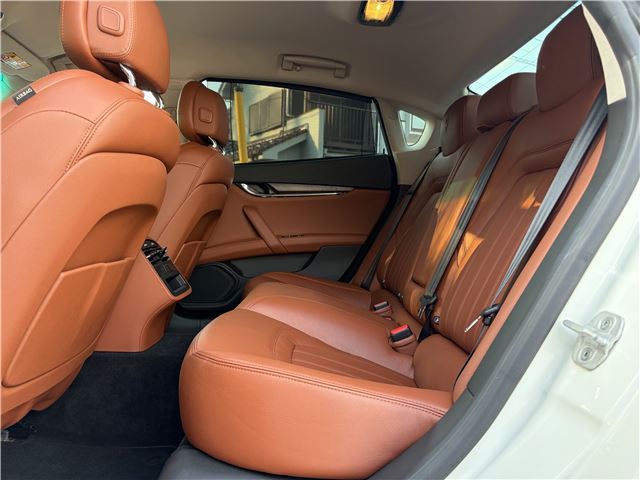 صورة مصغرة 30 لـ 2014 Maserati QUATTROPORTE