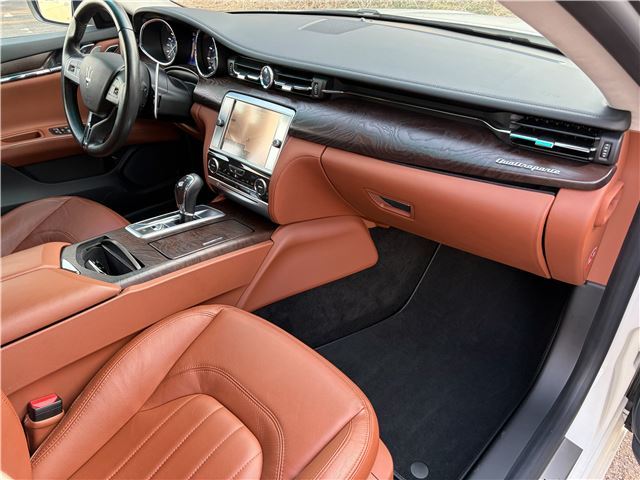صورة مصغرة 31 لـ 2014 Maserati QUATTROPORTE