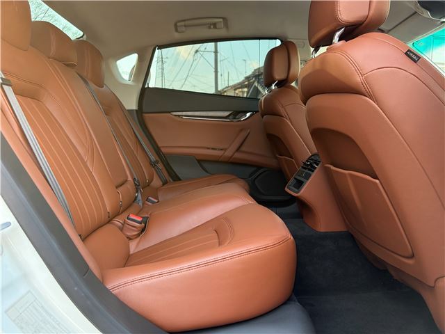 صورة مصغرة 33 لـ 2014 Maserati QUATTROPORTE