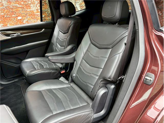 2023 Cadillac XT6 — миниатюра 12