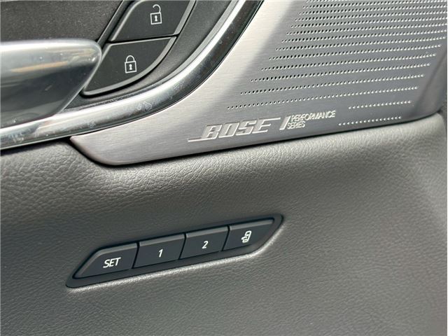 2023 Cadillac XT6 — миниатюра 18
