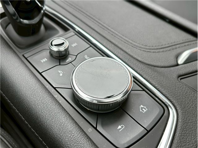 2023 Cadillac XT6 — миниатюра 36