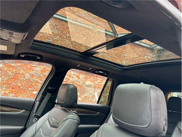 2023 Cadillac XT6 — миниатюра 4