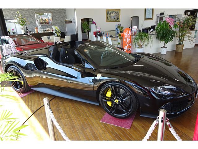 2025 Ferrari 296GTS — миниатюра 10