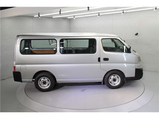2003 Nissan CARAVAN 缩略图 13