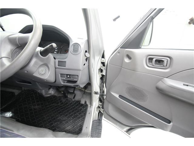 2003 Nissan CARAVAN 缩略图 25