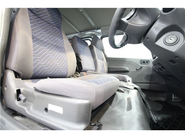 2003 Nissan CARAVAN 缩略图 28