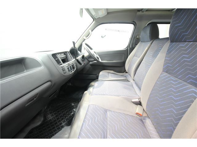 2003 Nissan CARAVAN 缩略图 33