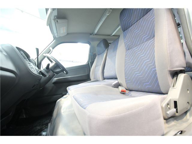 2003 Nissan CARAVAN 缩略图 34