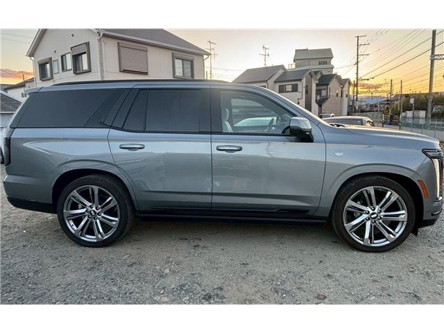 صورة مصغرة 32 لـ 2025 Cadillac ESCALADE