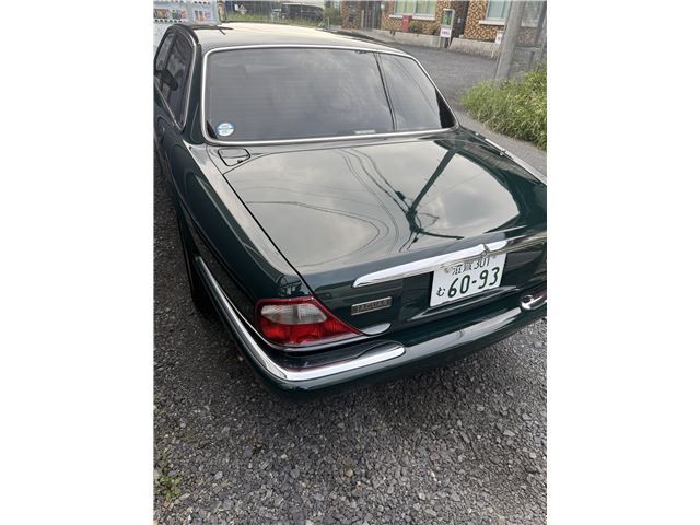 صورة مصغرة 2 لـ 1998 Jaguar XJ