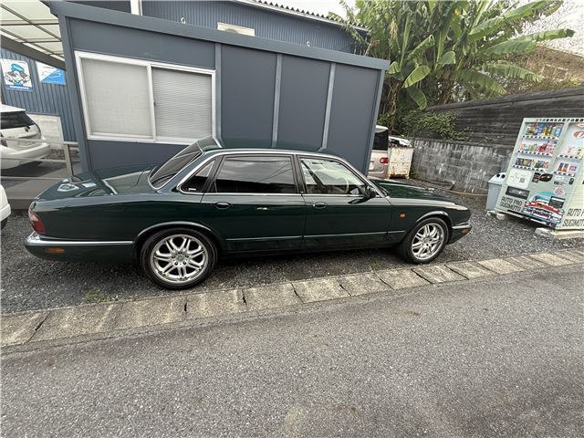 صورة مصغرة 4 لـ 1998 Jaguar XJ