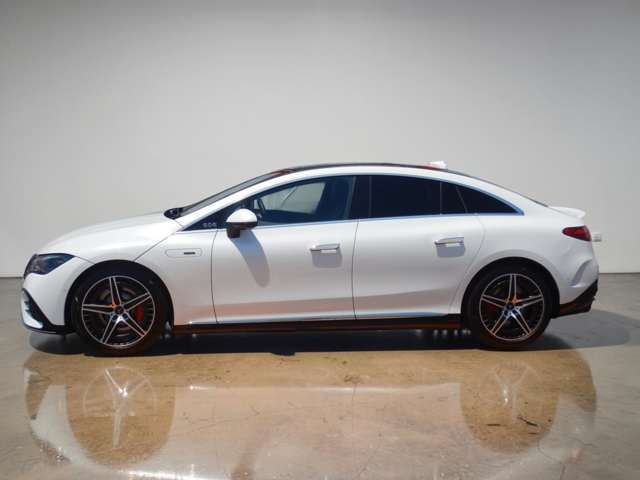 صورة مصغرة 16 لـ 2022 Mercedes-BENZ EQE AMG