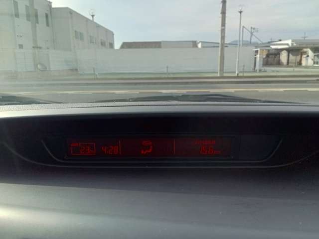 2011 Nissan LAFESTA 照片 10