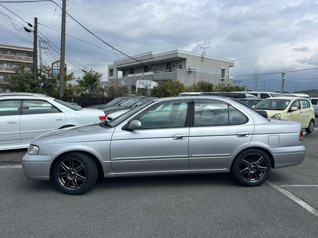2003 Nissan SUNNY 缩略图 12