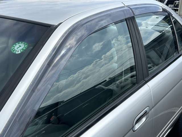 2003 Nissan SUNNY 缩略图 13
