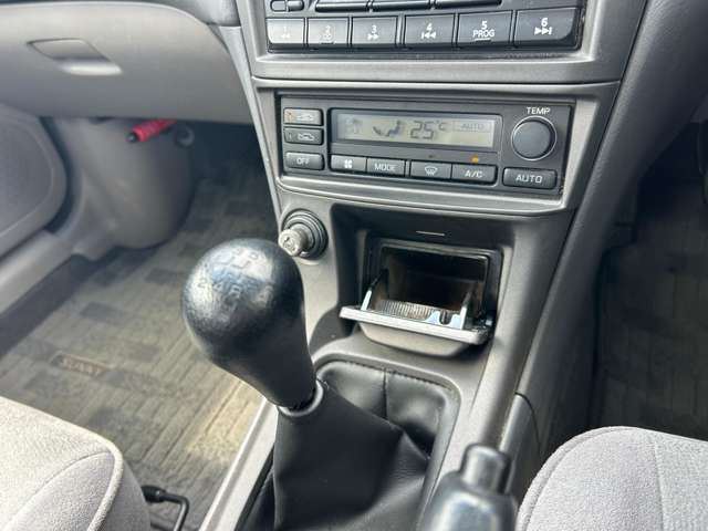 2003 Nissan SUNNY 缩略图 29