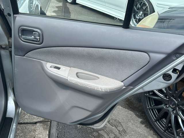 2003 Nissan SUNNY 缩略图 36