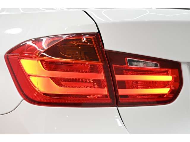 2015 BMW 3 SERIES — миниатюра 39