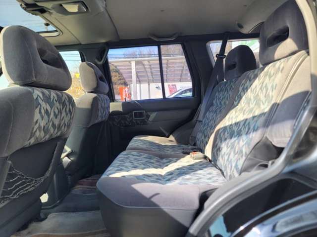 1995 Nissan TERRANO — миниатюра 18