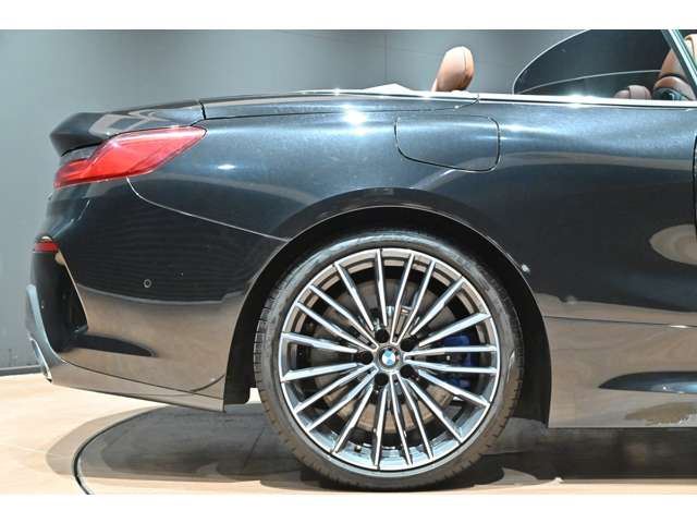 صورة مصغرة 21 لـ 2021 BMW 8 SERIES CABRIOLET