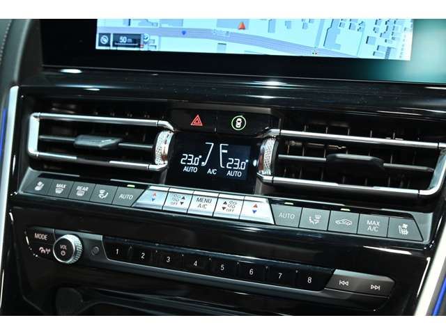صورة مصغرة 35 لـ 2021 BMW 8 SERIES CABRIOLET