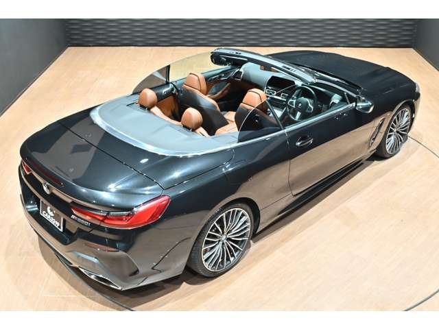 2021 BMW 8 SERIES CABRIOLET — фото 9