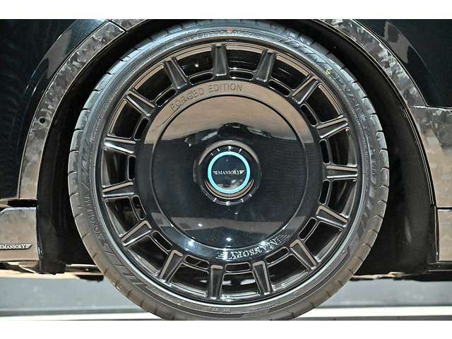 2025 ROLLS-ROYCE BLACK BADGE CULLINAN — миниатюра 3
