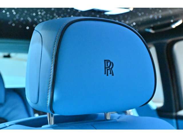 2025 ROLLS-ROYCE BLACK BADGE CULLINAN — миниатюра 20