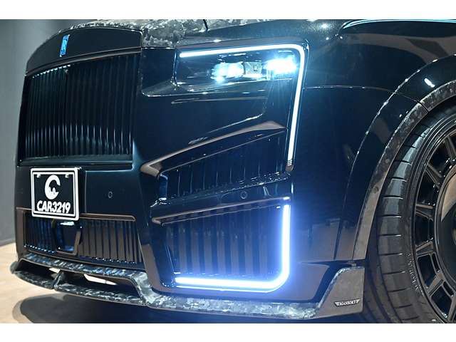 2025 ROLLS-ROYCE BLACK BADGE CULLINAN — миниатюра 27