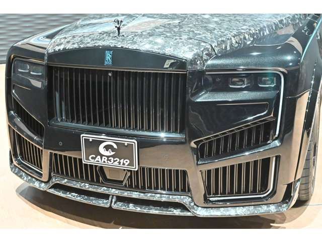 2025 ROLLS-ROYCE BLACK BADGE CULLINAN — миниатюра 30