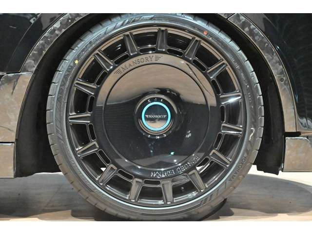 2025 ROLLS-ROYCE BLACK BADGE CULLINAN — миниатюра 64