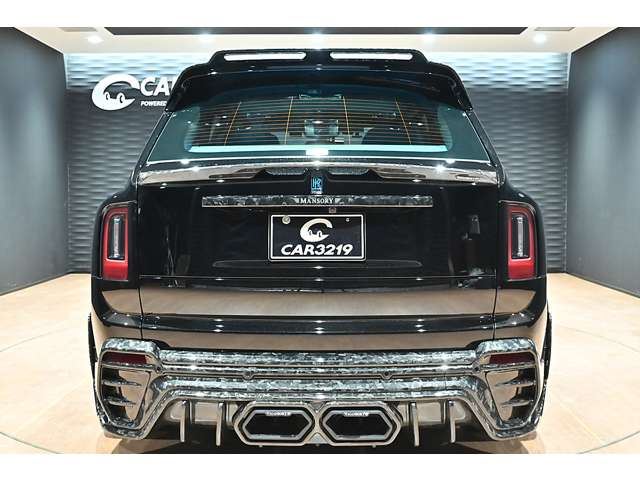 2025 ROLLS-ROYCE BLACK BADGE CULLINAN — миниатюра 7