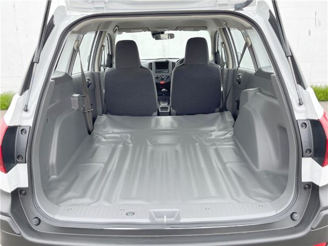 صورة مصغرة 15 لـ 2018 Nissan NV150AD