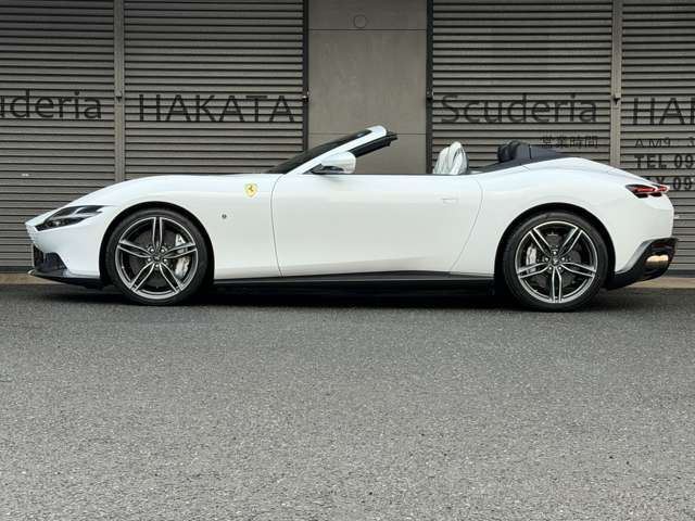 2026 Ferrari ROMA SPIDER thumbnail 6