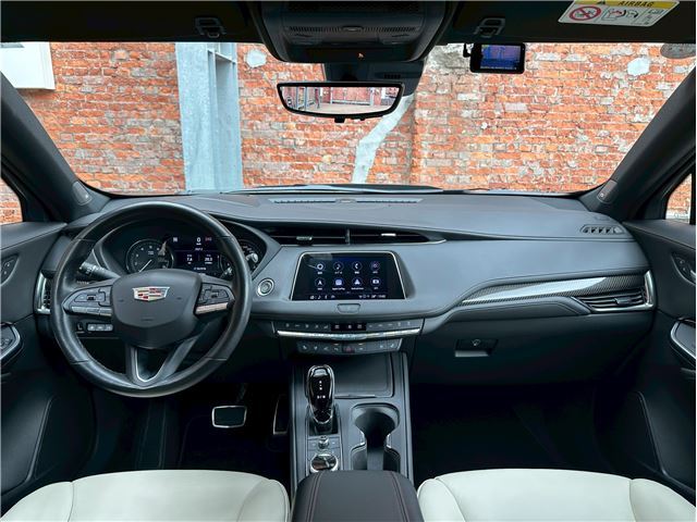 2022 Cadillac XT4 照片 3