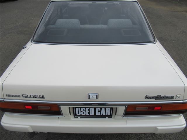 1991 Nissan GLORIA — миниатюра 22