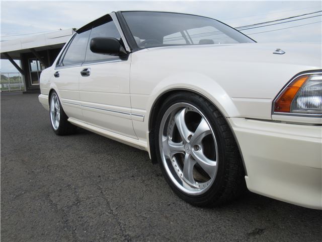 1991 Nissan GLORIA — миниатюра 27