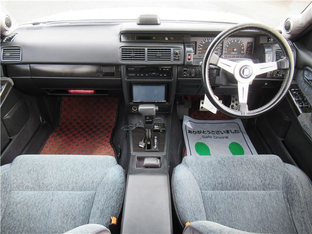 1991 Nissan GLORIA — миниатюра 37