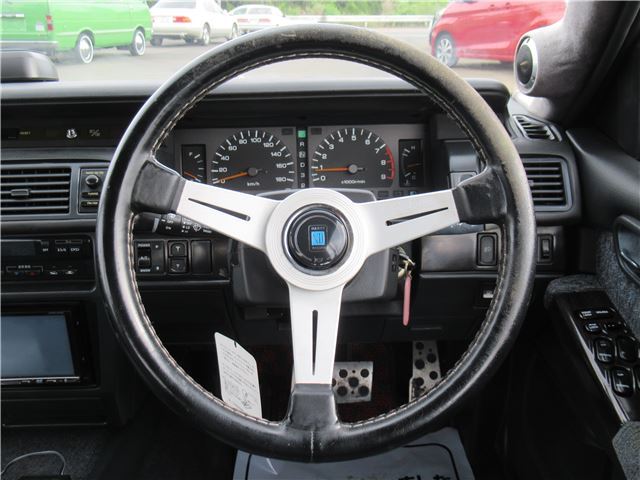 1991 Nissan GLORIA — миниатюра 40