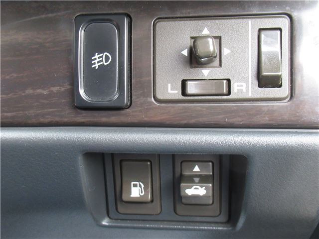 1991 Nissan GLORIA — миниатюра 44