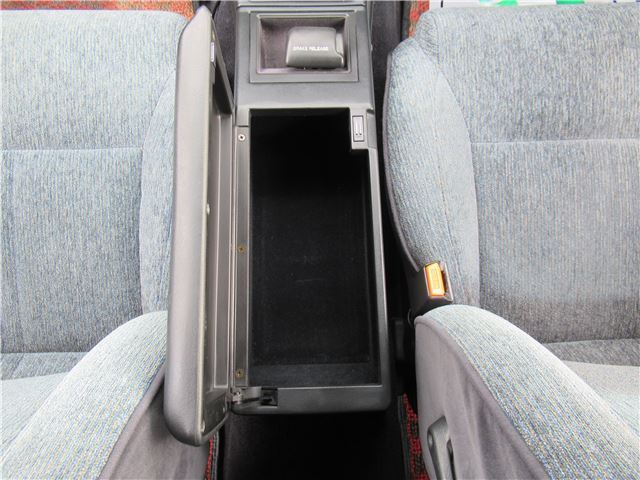 1991 Nissan GLORIA — миниатюра 54
