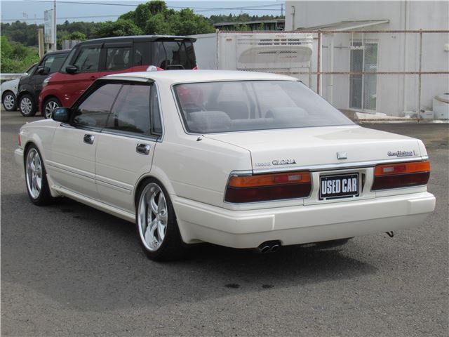 صورة 8 لـ 1991 Nissan GLORIA