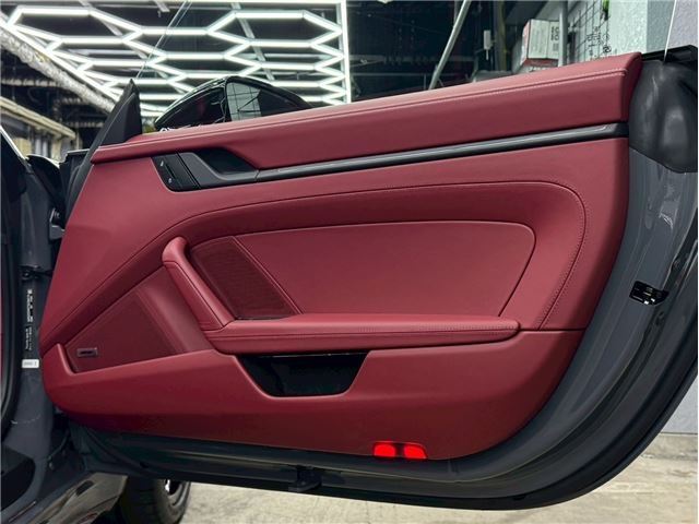 صورة مصغرة 17 لـ 2025 Porsche 911