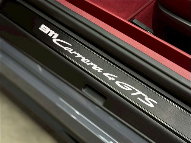 صورة مصغرة 27 لـ 2025 Porsche 911