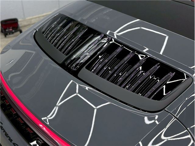 صورة مصغرة 33 لـ 2025 Porsche 911