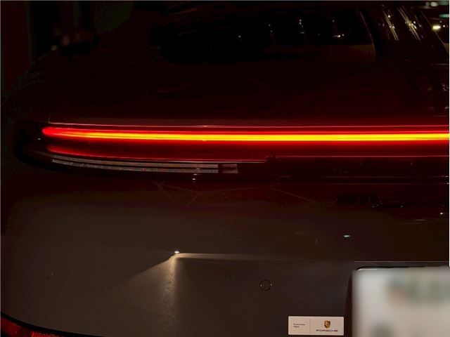 صورة مصغرة 49 لـ 2025 Porsche 911