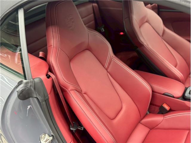 صورة مصغرة 77 لـ 2025 Porsche 911